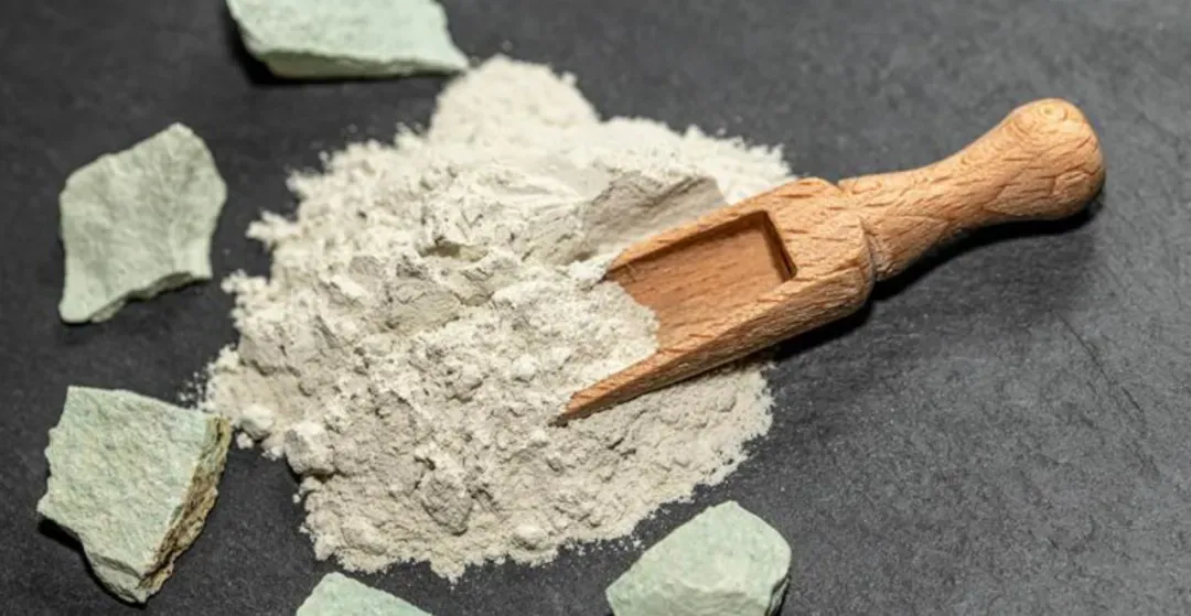 沸石,让烟花更“干净”:从火山矿物到绿色烟花的科学革命
