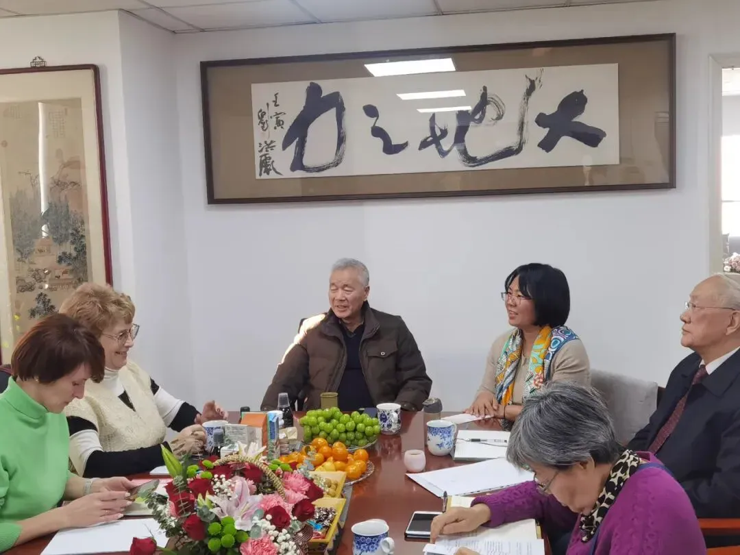 廿载译路初心如磐,架起中俄合作健康桥 —— 记攀宝集团齐丽的坚守与奉献